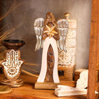 Ange Étoile douce — Bois de manguier et ailes patinées, 30 cm