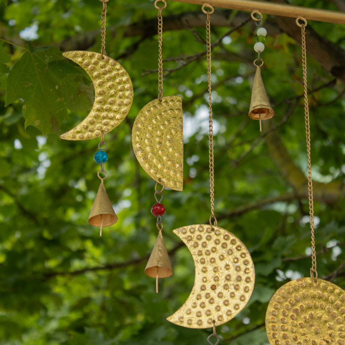 Suspension décorative — Phases de lune et perles de verre, 43 × 40 cm